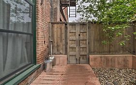 Walk To Arkansas River Historic Palace Loft!